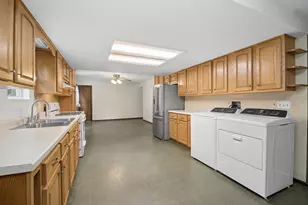 2621 E Heritage Dr, Kankakee, IL 60901 - Photo 10
