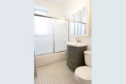 1057 W Berwyn Avenue #1, Chicago, IL 60640 - Photo 8