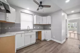 8453 S Aberdeen St, Chicago, IL 60620 - Photo 16