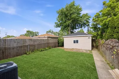 8453 S Aberdeen Street, Chicago, IL 60620 - Photo 6