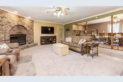 1604 Six Points Road, Bloomington, IL 61701 - Photo 18