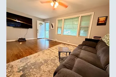 1105 E Oak Avenue, La Grange Park, IL 60526 - Photo 6