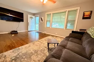1105 E Oak Ave, La Grange Park, IL 60526 - Photo 6