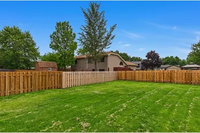 4595 Zeppelin Drive, Hanover Park, IL 60133 - Photo 14