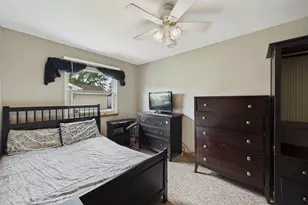 4595 Zeppelin Dr, Hanover Park, IL 60133 - Photo 10