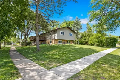 501 Lafayette Lane, Hoffman Estates, IL 60169 - Photo 1