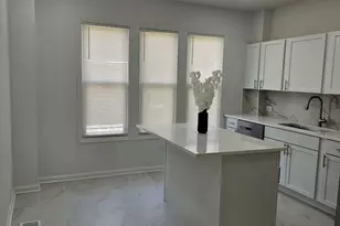 523 S McAlister Ave, Waukegan, IL 60085 - Photo 6