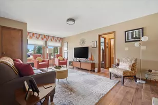 151 Manor Cir, Bloomington, IL 61701 - Photo 10