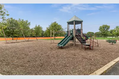 2352 Blue Spruce Lane, Aurora, IL 60502 - Photo 28