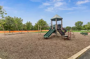 2352 Blue Spruce Ln, Aurora, IL 60502 - Photo 28