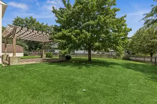 2352 Blue Spruce Ln, Aurora, IL 60502 - Photo 22