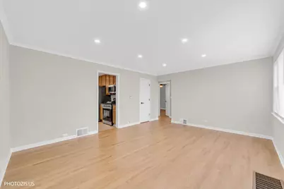 2112 Portsmouth Avenue, Westchester, IL 60154 - Photo 6