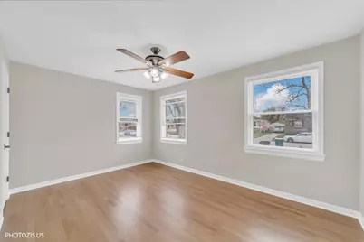 2112 Portsmouth Avenue, Westchester, IL 60154 - Photo 12