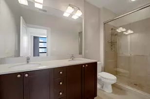 101 W Superior St, Chicago, IL 60654 - Photo 10