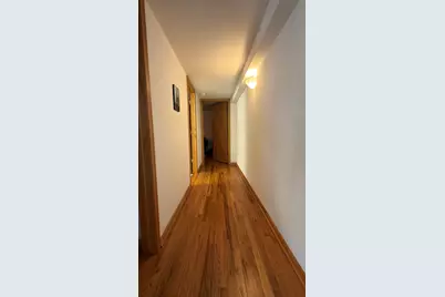 865 W Buckingham Place #202, Chicago, IL 60657 - Photo 4