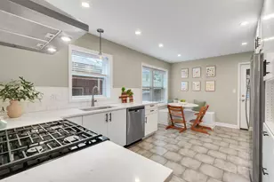 5754 N Christiana Ave, Chicago, IL 60659 - Photo 6