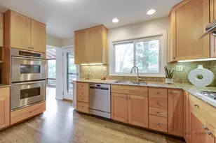 670 Indian Hill Rd, Deerfield, IL 60015 - Photo 10