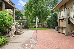 201 Wesley Ave, Oak Park, IL 60302 - Photo 24