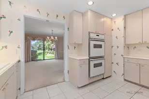 3875 S Mission Hills Rd, Northbrook, IL 60062 - Photo 16