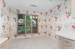 3875 S Mission Hills Rd, Northbrook, IL 60062 - Photo 18