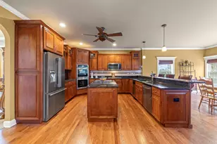 16022 S Selfridge Circle, Plainfield, IL 60586 - Photo 8
