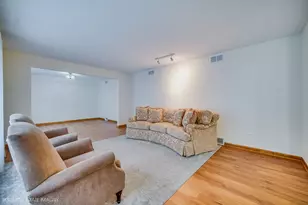 15306 Narcissus Ct, Orland Park, IL 60462 - Photo 10