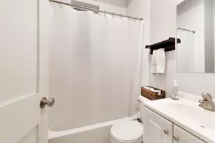 1639 N Claremont Ave, Chicago, IL 60647 - Photo 18