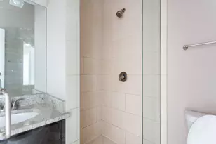 1525 W Addison St, Chicago, IL 60613 - Photo 14