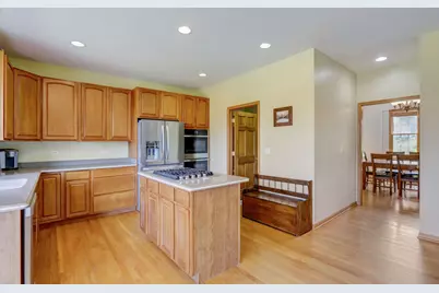 1807 Ballina Lane, McHenry, IL 60050 - Photo 6