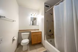 55 W Chestnut St, Chicago, IL 60610 - Photo 22