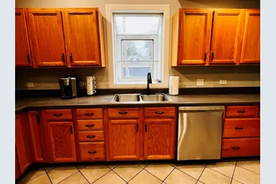 246 E 161st Place, South Holland, IL 60473 - Photo 12