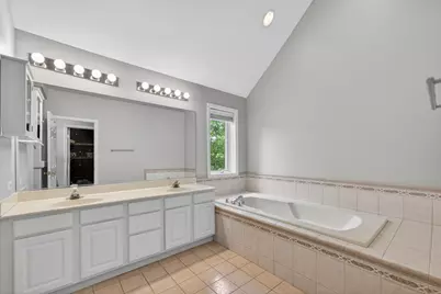 1051 W Sutton Court, Palatine, IL 60067 - Photo 26