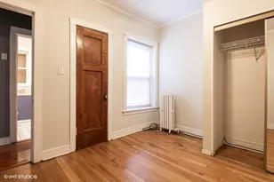 1253 W Byron St, Chicago, IL 60613 - Photo 10