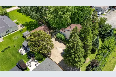 34069 N Hainesville Road, Round Lake, IL 60073 - Photo 6