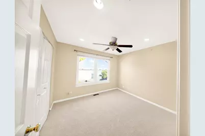 1249 Mallard Lane, Hoffman Estates, IL 60192 - Photo 14