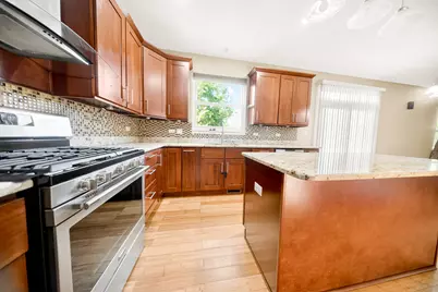 1249 Mallard Lane, Hoffman Estates, IL 60192 - Photo 4