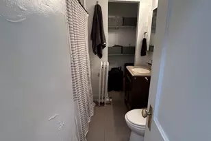 639 W Roscoe St, Chicago, IL 60657 - Photo 4