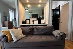 639 W Roscoe St, Chicago, IL 60657 - Photo 10