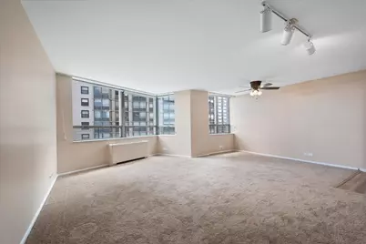 5701 N Sheridan Road #7G, Chicago, IL 60660 - Photo 2