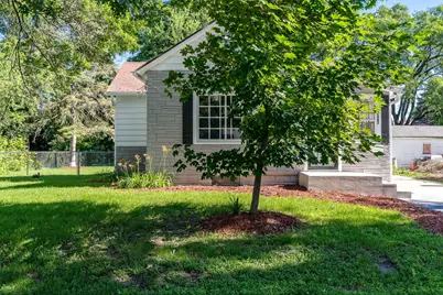 2807 Yonge Street, Rockford, IL 61101 - Photo 2