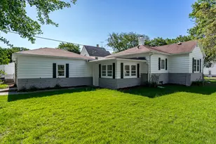 2807 Yonge St, Rockford, IL 61101 - Photo 8