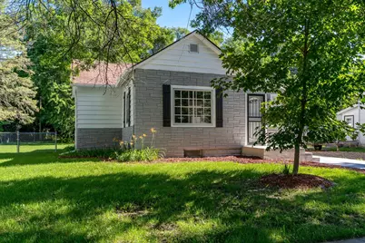 2807 Yonge Street, Rockford, IL 61101 - Photo 1