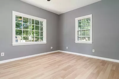 2807 Yonge Street, Rockford, IL 61101 - Photo 24