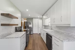 11394 E 250th St, Lynn Center, IL 61262 - Photo 16