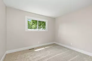 619 Dartmoor Dr, Crystal Lake, IL 60014 - Photo 22