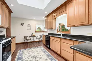 449 Arbor Ave, West Chicago, IL 60185 - Photo 10