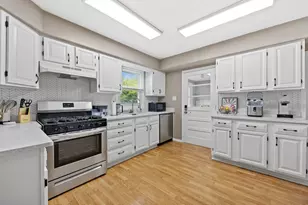 548 Prairie Ave, Downers Grove, IL 60515 - Photo 12