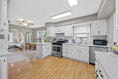 548 Prairie Avenue, Downers Grove, IL 60515 - Photo 10