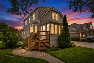 548 Prairie Ave, Downers Grove, IL 60515 - Photo 1
