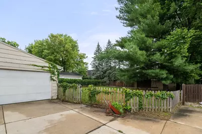 816 Paris Avenue, Rockford, IL 61107 - Photo 58